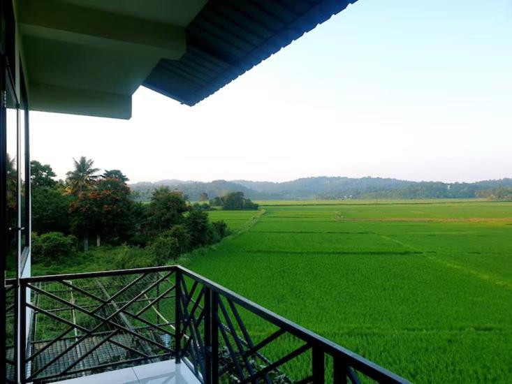 Paddyfield Inn Mananthavady Exterior photo