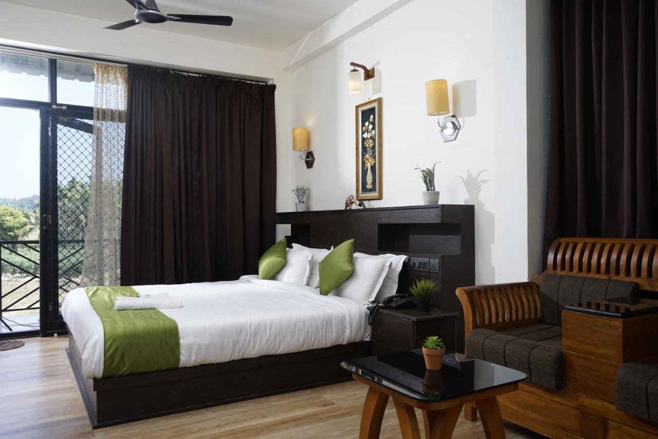 Paddyfield Inn Mananthavady Exterior photo